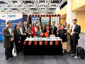 Group photo of the Vietnamese Delegation at CBIE2025